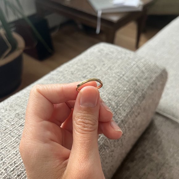 New Casual Seance 14K Gold Curve Band - Picture 4 of 10